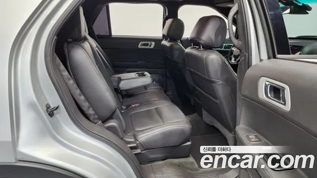 Ford Explorer 2015 — фото 12