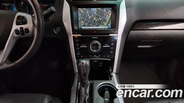 Ford Explorer 2015 — фото 15