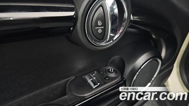 Mini Cooper 2015 — фото 19
