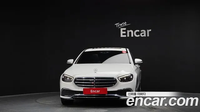 Mercedes-Benz E-Class 2021 — фото 3