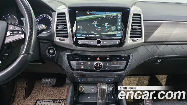 KG_Mobility_Ssangyong Rexton 2018 — фото 15