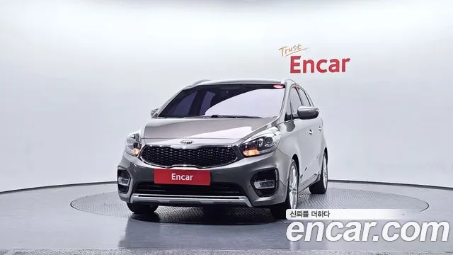 Kia Carens 2018 — фото 3