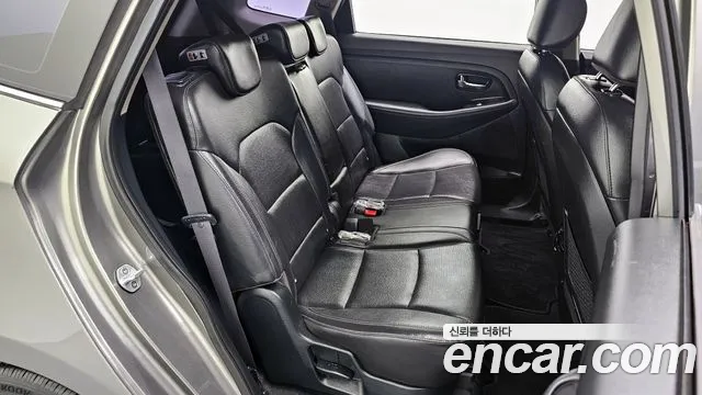 Kia Carens 2018 — фото 12