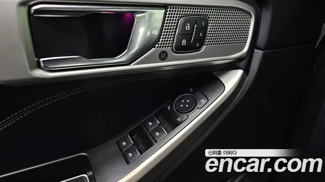 Ford Explorer 2020 — фото 17