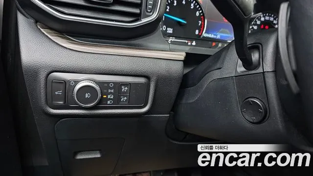 Ford Explorer 2020 — фото 18