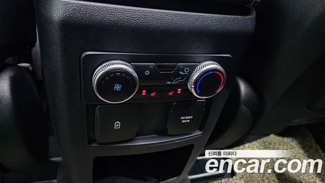 Ford Explorer 2020 — фото 19
