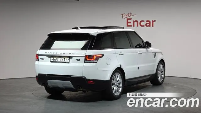 Land Rover Range Rover Sport 2017 — фото 1