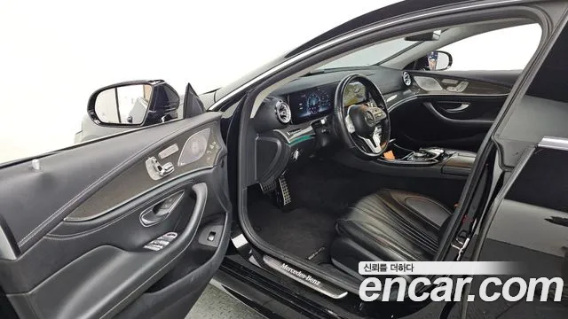 Mercedes-Benz CLS-Class 2019 — фото 10