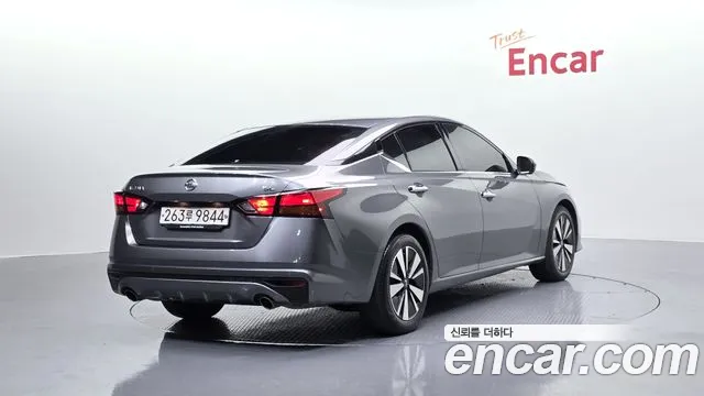 Nissan Altima 2019 — фото 2