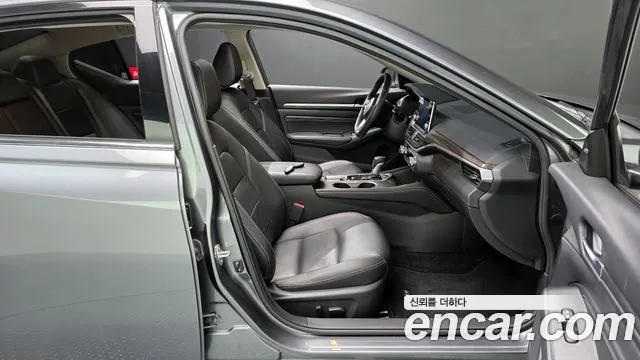 Nissan Altima 2019 — фото 10