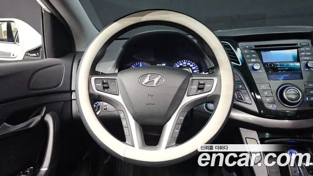 Hyundai i40 2012 — фото 11