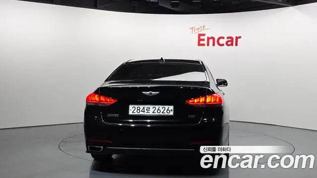 Hyundai Genesis 2015 — фото 4