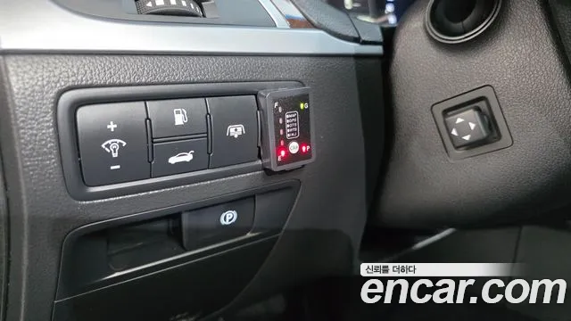 Hyundai Genesis 2015 — фото 13