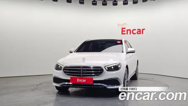 Mercedes-Benz E-Class 2021 — фото 3