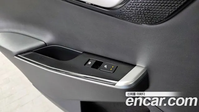 Kia EV6 2023 — фото 19