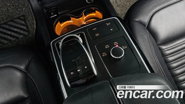 Mercedes-Benz GLE-Class 2017 — фото 18