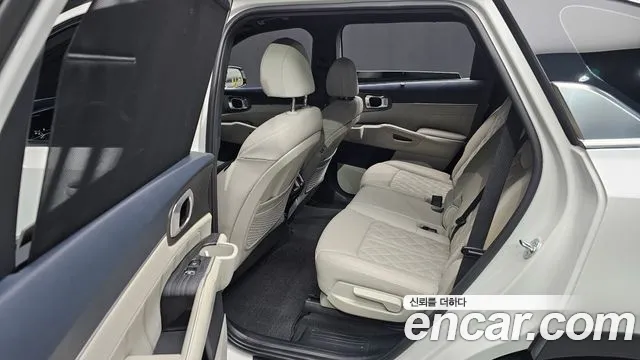 Kia Sorento 2023 — фото 12