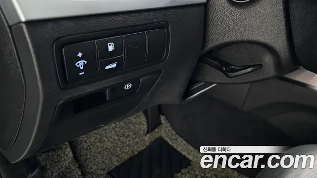 Hyundai Genesis 2016 — фото 16