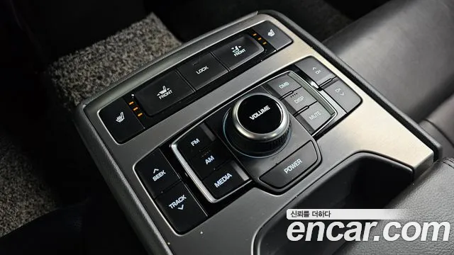 Hyundai Genesis 2016 — фото 18