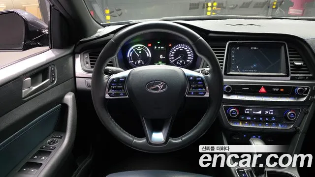 Hyundai Sonata 2018 — фото 13
