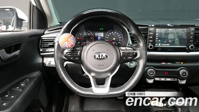 Kia Stonic 2018 — фото 13