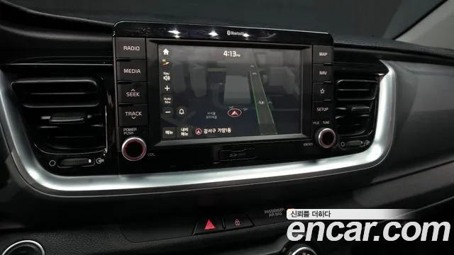 Kia Stonic 2018 — фото 14