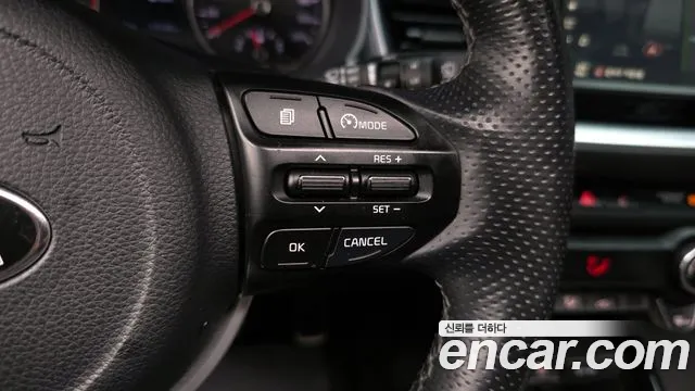Kia Stonic 2018 — фото 18