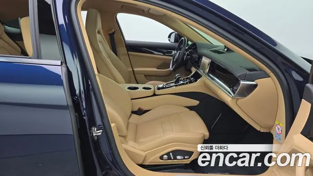 Porsche Panamera 2021 — фото 11