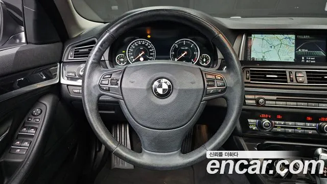 BMW 5-Series 2014 — фото 12