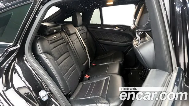 Mercedes-Benz GLE-Class 2019 — фото 12
