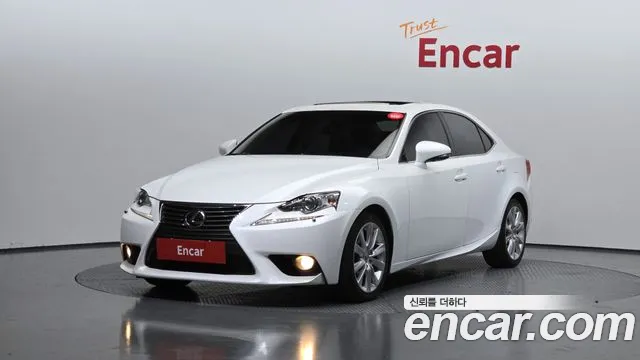 Lexus IS 2014 — фото 1