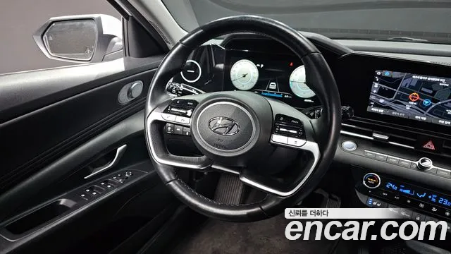Hyundai AVANTE 2021 — фото 13