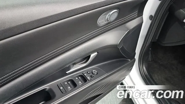 Hyundai AVANTE 2021 — фото 18