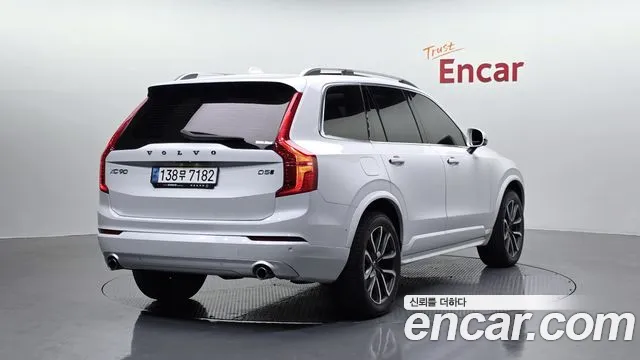 Volvo XC90 2019 — фото 2