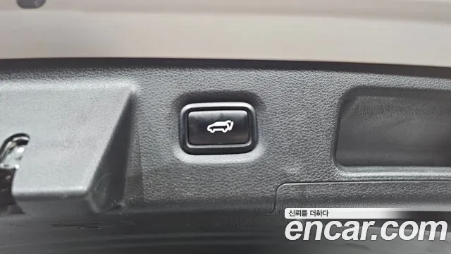 Hyundai Santafe 2020 — фото 20