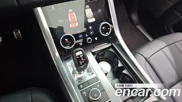 Land Rover Range Rover Sport 2020 — фото 18