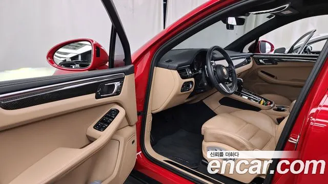 Porsche Macan 2023 — фото 10