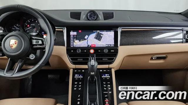 Porsche Macan 2023 — фото 14