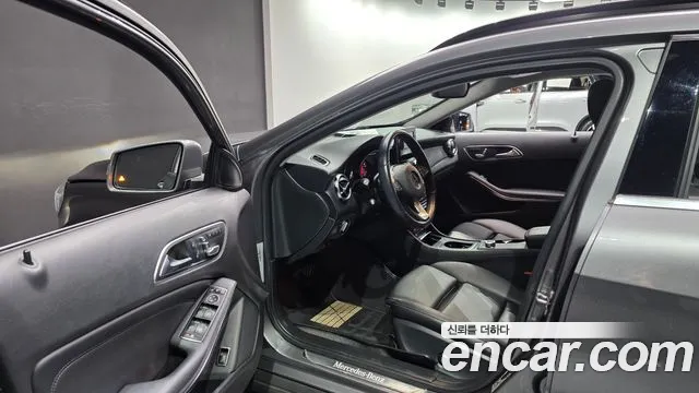 Mercedes-Benz GLA-Class 2019 — фото 11