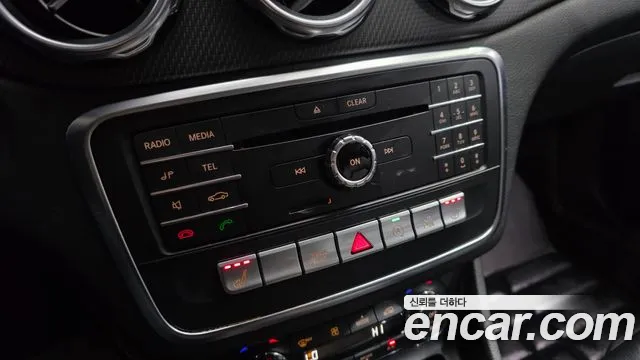 Mercedes-Benz GLA-Class 2019 — фото 16