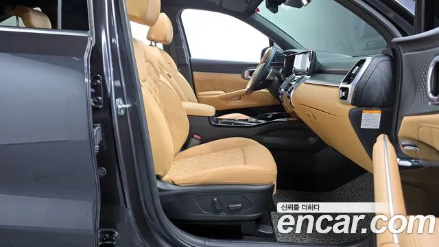 Kia Sorento 2023 — фото 11