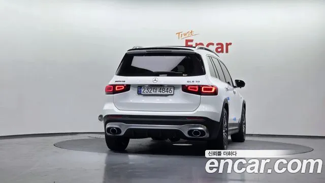 Mercedes-Benz GLB-Class 2023 — фото 4