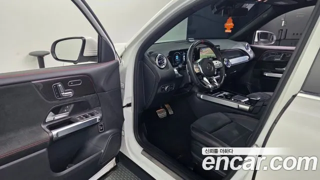 Mercedes-Benz GLB-Class 2023 — фото 10