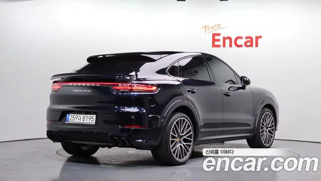 Porsche Cayenne 2021 — фото 2