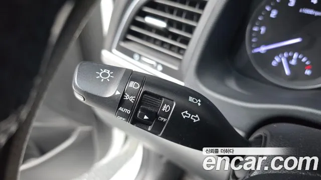 Hyundai AVANTE 2016 — фото 18