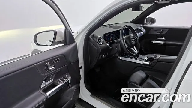 Mercedes-Benz GLB-Class 2020 — фото 10