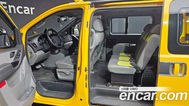 Hyundai Starex 2021 — фото 11