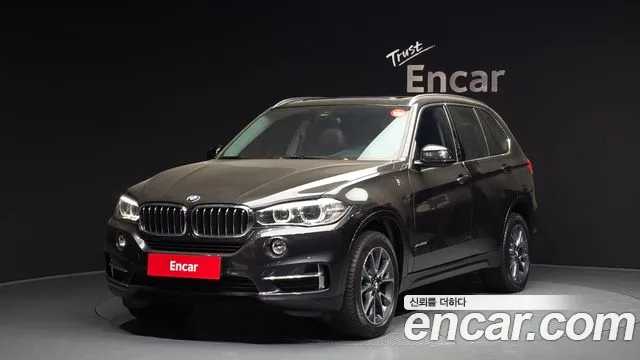 BMW X5 2018 — фото 1