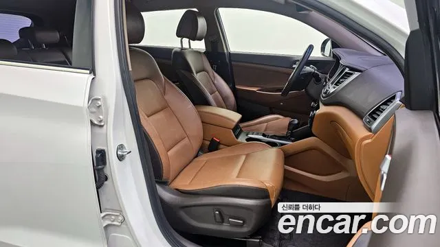 Hyundai Tucson 2017 — фото 10