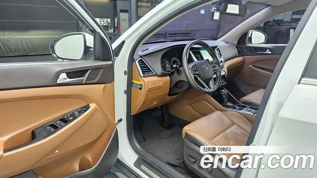 Hyundai Tucson 2017 — фото 11